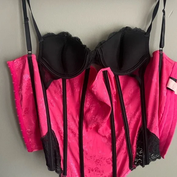 Fredericks of Hollywood Lace Corset Bustier. - Picture 5 of 9